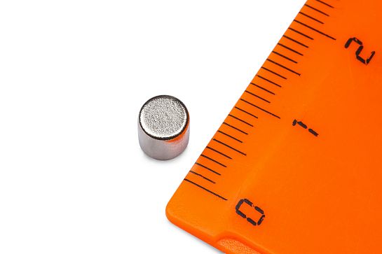 Неодимовый магнит диск 5х5 мм в Москве